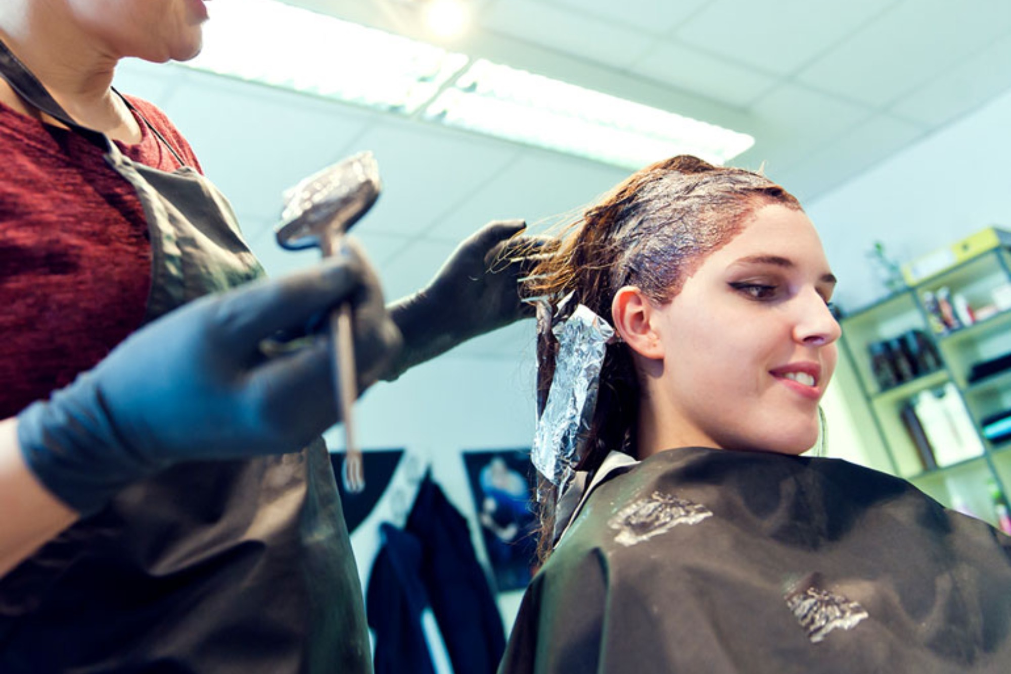 what is a hair tint at a salon