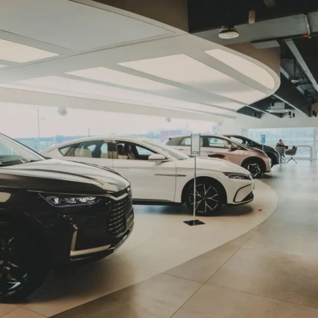 Exploring Chinese Electric Car Companies Making Waves in Dubai